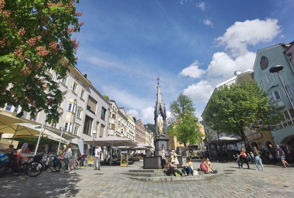 Geheimtipps Kufstein: Entdecke die Fußgängerzone am Unteren Stadtplatz