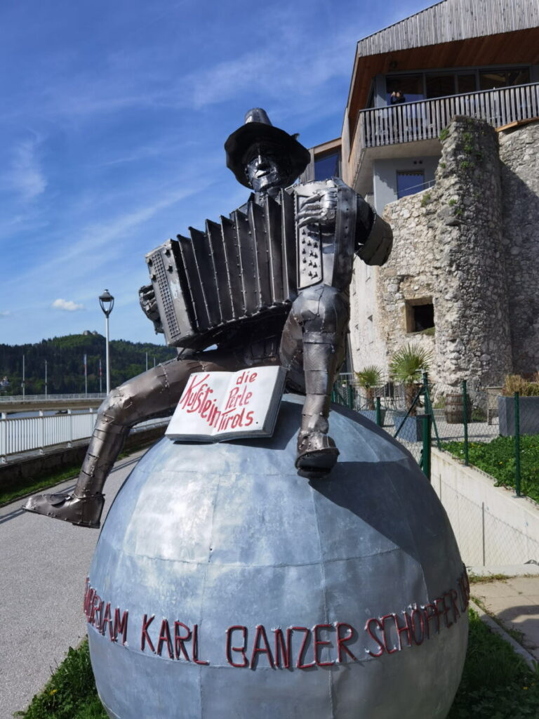 Geheimtipps Kufstein - das Karl Ganzer Denkmal in Erinnerung an das berühmte Kufsteinlied